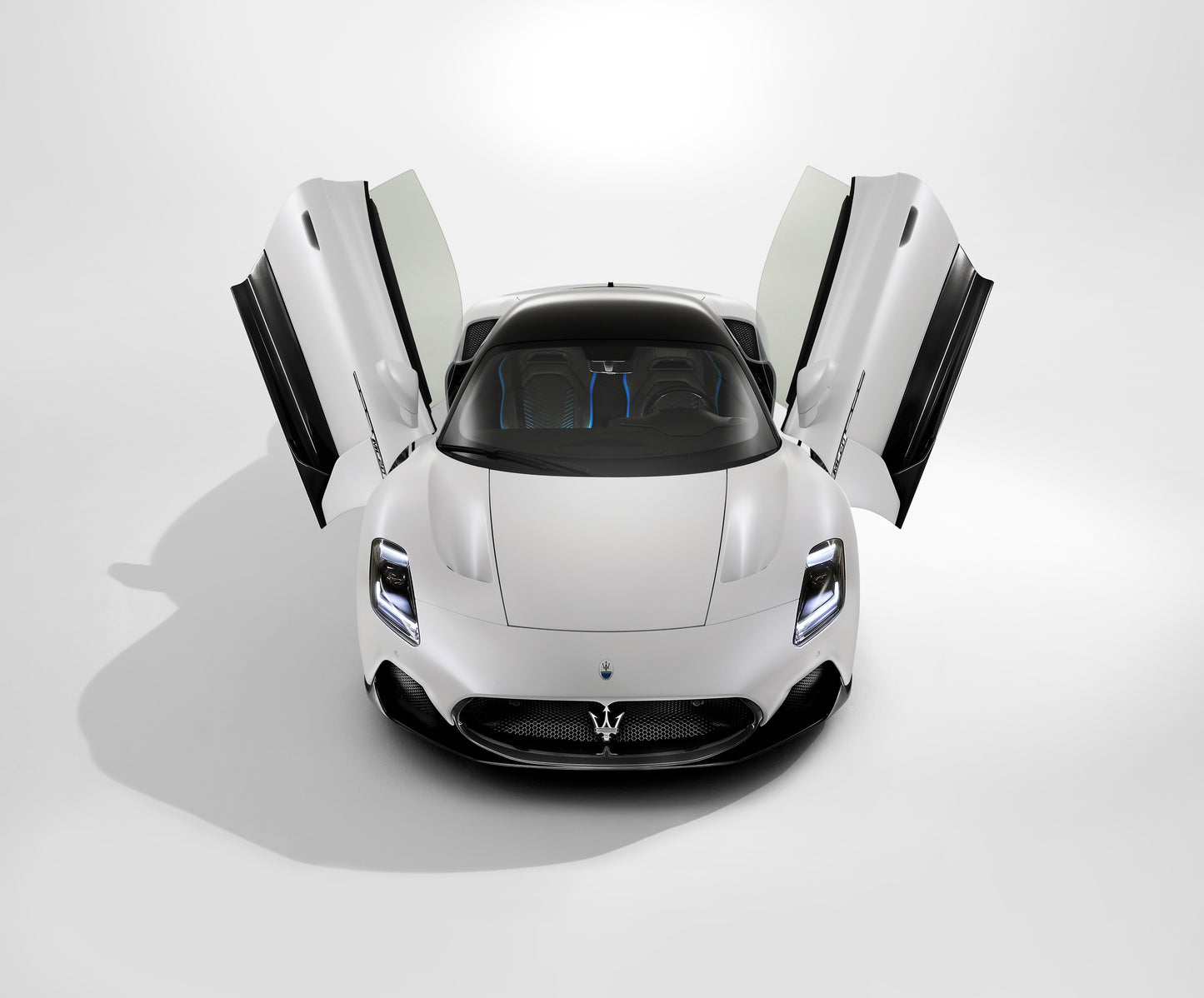 Maserati MC20 - Bianco Audace Butterfly Edition