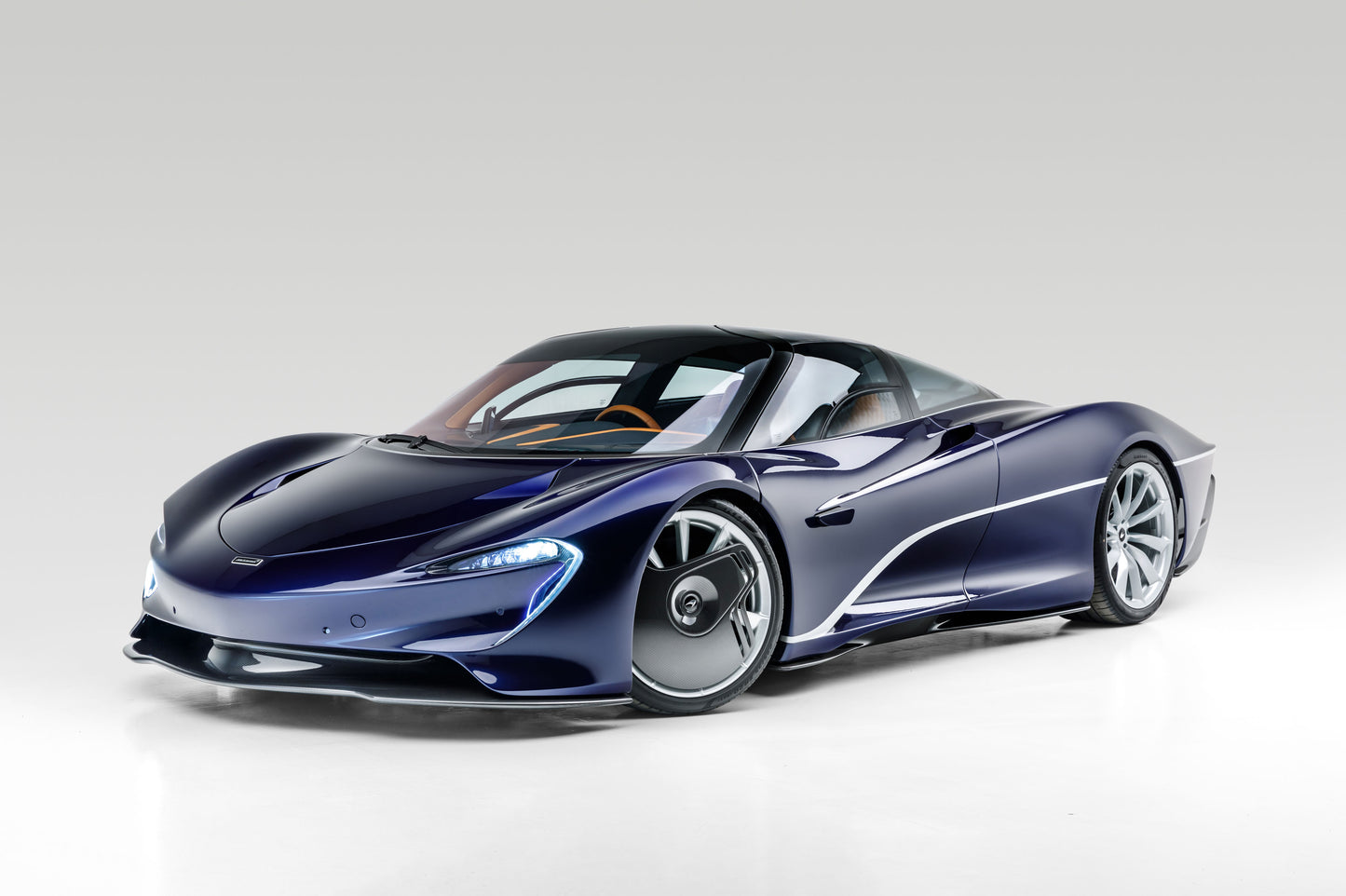 McLaren Speedtail 2021