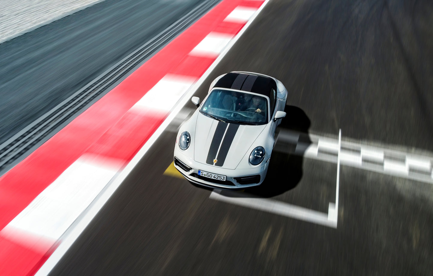 Porsche 911 Carrera GTS